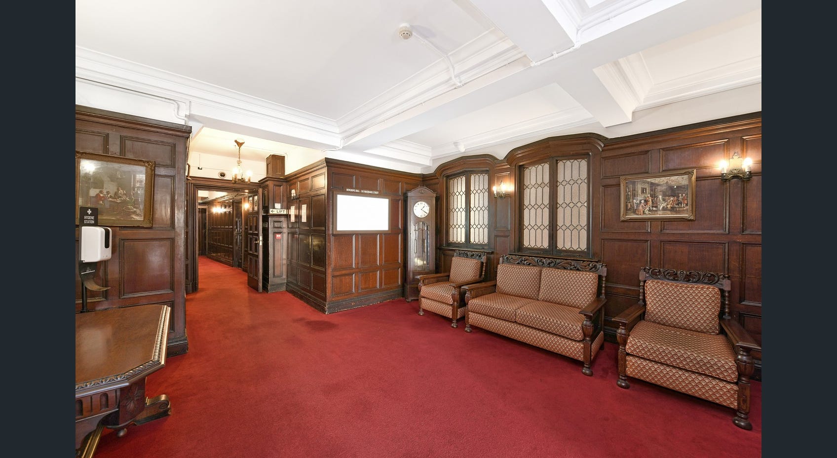 Timber-panelled foyer at our new Macquarie Street premises